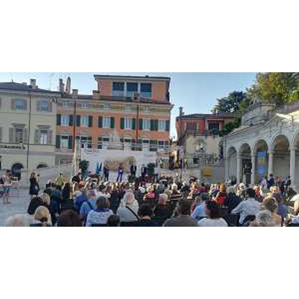Un momento della cerimonia di inaugurazione di Friuli Doc - Un momento della cerimonia di inaugurazione di Friuli Doc