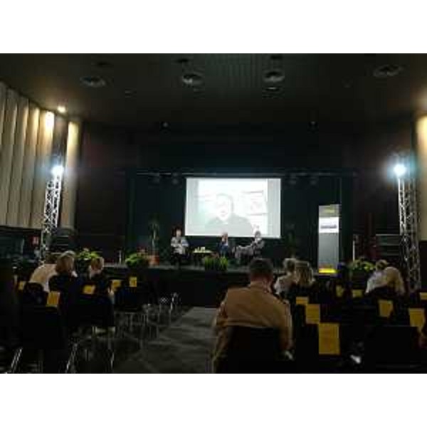 Un momento della presentazione del libro a Pordenonelegge - Un momento della presentazione del libro a Pordenonelegge