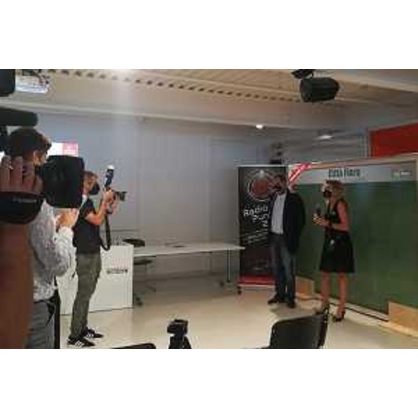 La consegna dei premi alle scuole - La consegna dei premi alle scuole