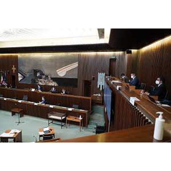 I lavori d'Aula durante Question Time e Iro - I lavori d'Aula durante Question Time e Iro