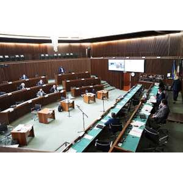 I lavori d'Aula durante Question Time e Iro - I lavori d'Aula durante Question Time e Iro