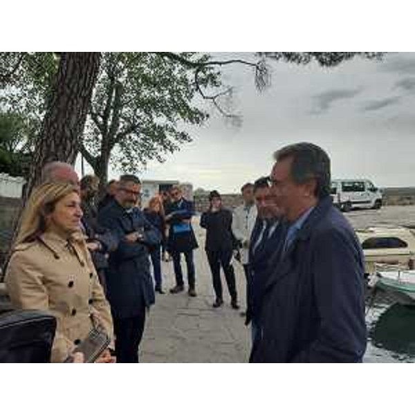 L'assessore regionale Graziano Pizzimenti con il sindaco di Duino Aurisina (Devin-Nabrezina) Daniela Pallotta - L'assessore regionale Graziano Pizzimenti con il sindaco di Duino Aurisina (Devin-Nabrezina) Daniela Pallotta