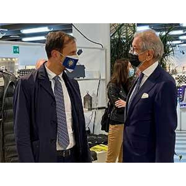 Il governatore della Regione Massimiliano Fedriga con il fondatore del gruppo Gianni Arteni - Il governatore della Regione Massimiliano Fedriga con il fondatore del gruppo Gianni Arteni