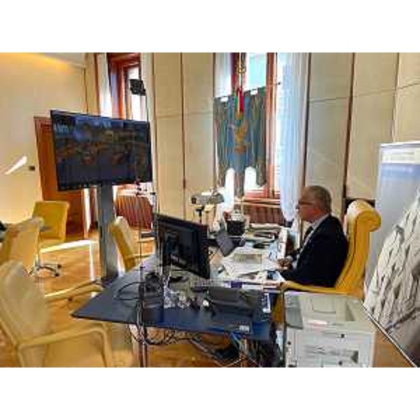 Il presidente del Cr Fvg, Piero Mauro Zanin, durante il suo intervento su "Multilevel governance e sussidiarietà attiva" - Il presidente del Cr Fvg, Piero Mauro Zanin, durante il suo intervento su "Multilevel governance e sussidiarietà attiva"