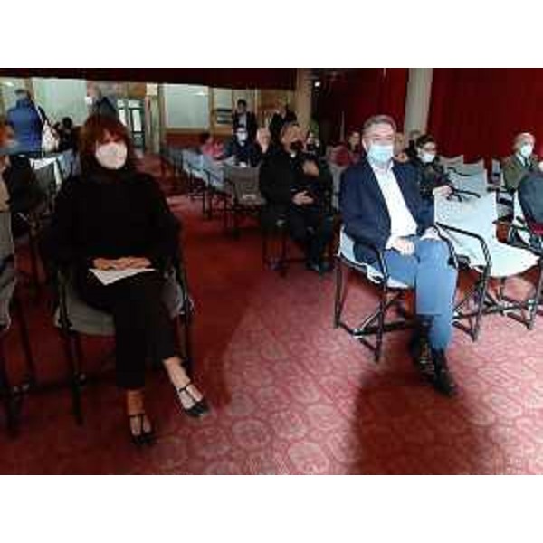 Gli assessori regionali allIstruzione, Alessia Rosolen, e alle Infrastrutture e territorio, Graziano Pizzimenti, alla cerimonia per il cinquantesimo di fondazione della nuova sede del Tomadini di via Martignacco -Udine, 16 ottobre 2021 - Gli assessori regionali allIstruzione, Alessia Rosolen, e alle Infrastrutture e territorio, Graziano Pizzimenti, alla cerimonia per il cinquantesimo di fondazione della nuova sede del Tomadini di via Martignacco -Udine, 16 ottobre 2021