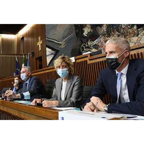 L'assessore regionale alle Finanze, Barbara Zilli, durante i lavori della I Commissione consigliare permanente - Trieste, 19 ottobre 2021 - L'assessore regionale alle Finanze, Barbara Zilli, durante i lavori della I Commissione consigliare permanente - Trieste, 19 ottobre 2021