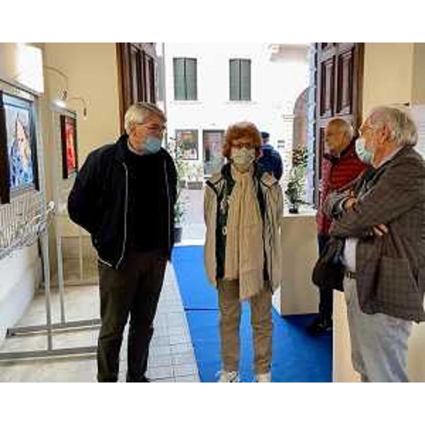 L'assessore regionale alla Cultura Tiziana Gibelli con il presidente dell'assiciazione Panoarama Giovanni Furlan (a sinistra) e il direttore della Fondazione Bambini e autismo Davide Del Duca (a destra) - L'assessore regionale alla Cultura Tiziana Gibelli con il presidente dell'assiciazione Panoarama Giovanni Furlan (a sinistra) e il direttore della Fondazione Bambini e autismo Davide Del Duca (a destra) 