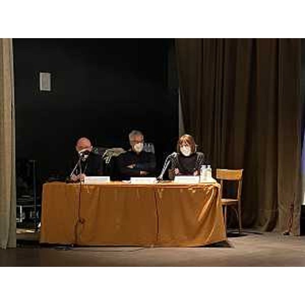 Lassessore regionale a Lavoro, formazione, istruzione, ricerca, università e famiglia Alessia Rosolen, durante il convegno "Lotta alla povertà: costruire insieme strategie di contrasto". - Lassessore regionale a Lavoro, formazione, istruzione, ricerca, università e famiglia Alessia Rosolen, durante il convegno "Lotta alla povertà: costruire insieme strategie di contrasto".