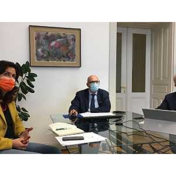 L'assessore regionale al Patrimonio e demanio, Sebastiano Callari, durante la riunione della Commissione demanio della Conferenza delle Regioni - L'assessore regionale al Patrimonio e demanio, Sebastiano Callari, durante la riunione della Commissione demanio della Conferenza delle Regioni 