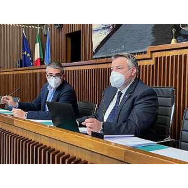 Il presidente della V Commissione, Diego Bernardis (Lega), insieme all'assessore regionale Pierpaolo Roberti - Il presidente della V Commissione, Diego Bernardis (Lega), insieme all'assessore regionale Pierpaolo Roberti