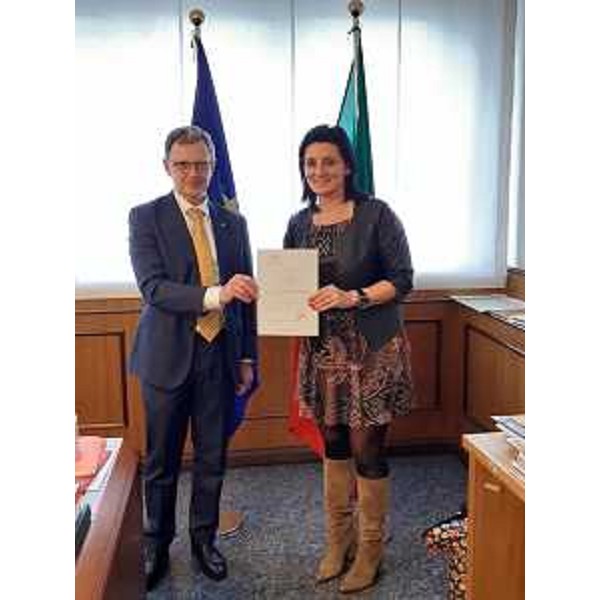 L'assessore regionale alle Risorse agroalimentari, forestali, ittiche e montagna Stefano Zannier con il sottosegretario alla Transizione ecologica Vannia Gava. - L'assessore regionale alle Risorse agroalimentari, forestali, ittiche e montagna Stefano Zannier con il sottosegretario alla Transizione ecologica Vannia Gava. 