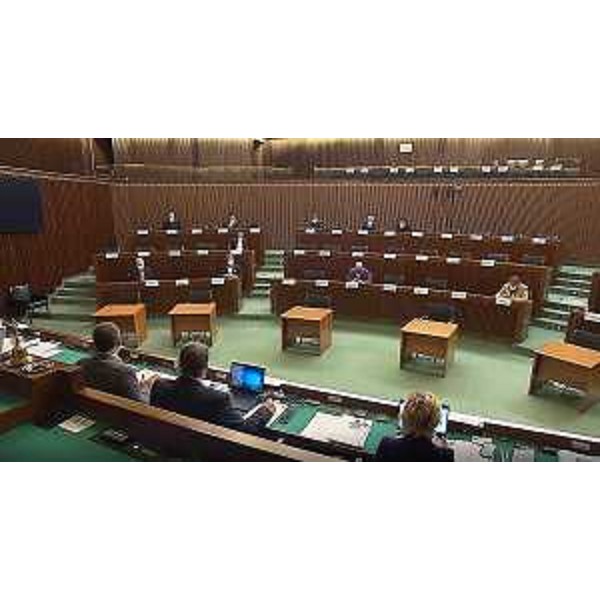 La V Commissione riunita in aula - La V Commissione riunita in aula