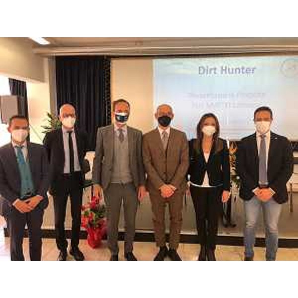 Maddalena Spagnolo (Lega), insieme al governatore Fvg, Massimiliano Fedriga, e le altre autorità presenti alla cerimonia - Maddalena Spagnolo (Lega), insieme al governatore Fvg, Massimiliano Fedriga, e le altre autorità presenti alla cerimonia