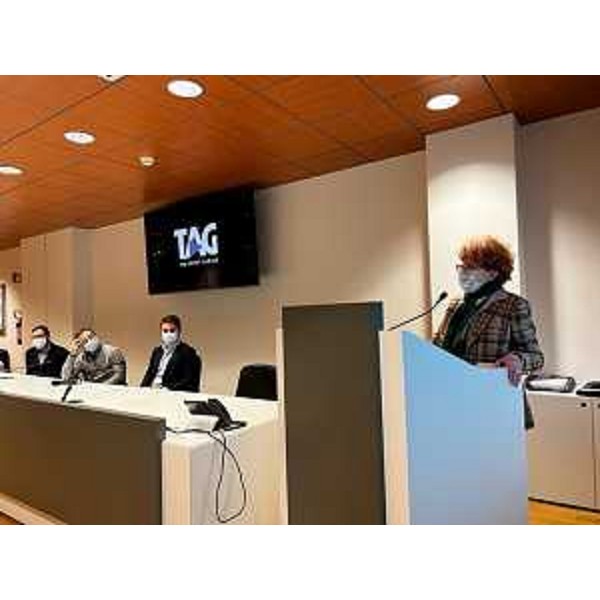 Lassessore regionale alla Cultura Tiziana Gibelli, intervenendo alla presentazione nel palazzo della Regione a Udine di TAG The Artist Garage. - Lassessore regionale alla Cultura Tiziana Gibelli, intervenendo alla presentazione nel palazzo della Regione a Udine di TAG The Artist Garage.