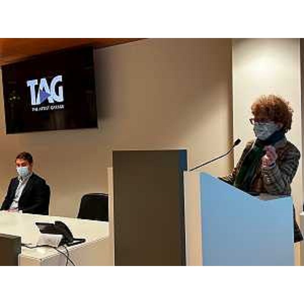 Lassessore regionale alla Cultura Tiziana Gibelli, intervenendo alla presentazione nel palazzo della Regione a Udine di TAG The Artist Garage. - Lassessore regionale alla Cultura Tiziana Gibelli, intervenendo alla presentazione nel palazzo della Regione a Udine di TAG The Artist Garage.