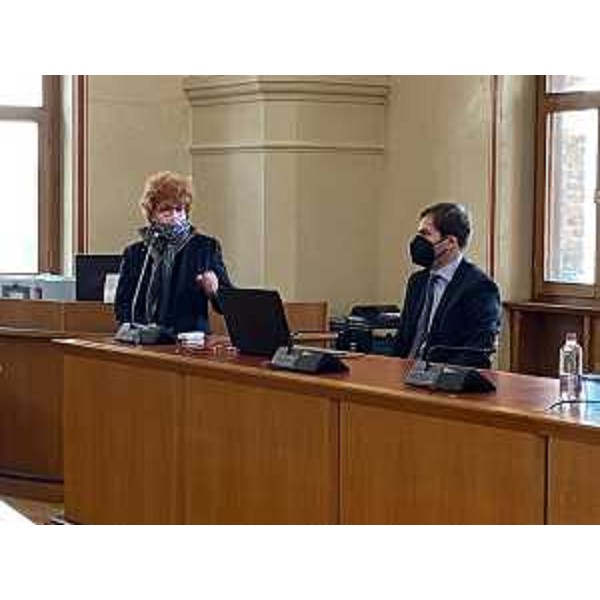 L'intervento dell'assessore regionale alla Cultura Tiziana Gibelli nel corso della presentazione del libro di Giuseppe Benedetto in Municipio a Pordenone - L'intervento dell'assessore regionale alla Cultura Tiziana Gibelli nel corso della presentazione del libro di Giuseppe Benedetto in Municipio a Pordenone