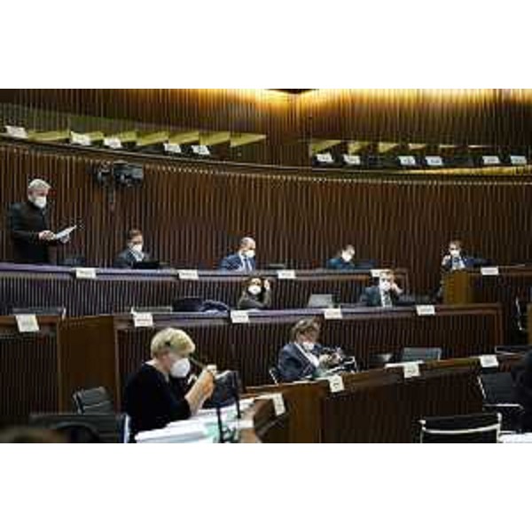 I lavori dell'Aula durante la discussione sulla manovra di bilancio - I lavori dell'Aula durante la discussione sulla manovra di bilancio