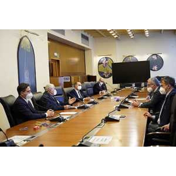 L'incontro in Cr per la consegna della petizione sul Tagliamento - L'incontro in Cr per la consegna della petizione sul Tagliamento