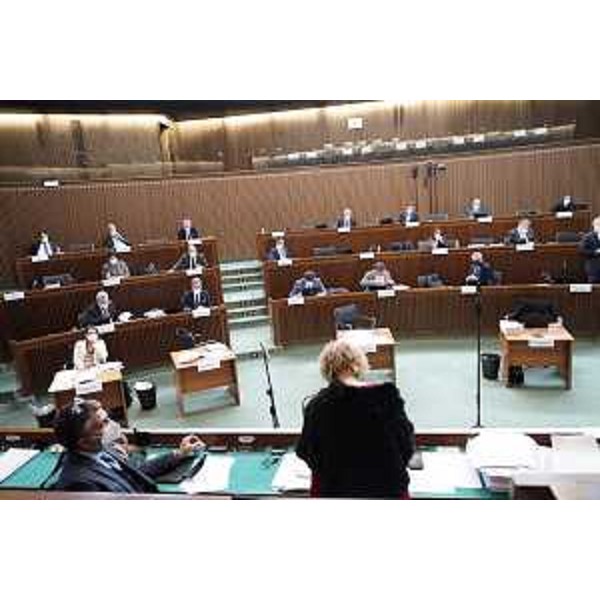 La conclusione in Aula dell'assessore Fvg alle Finanze, Barbara Zilli - La conclusione in Aula dell'assessore Fvg alle Finanze, Barbara Zilli