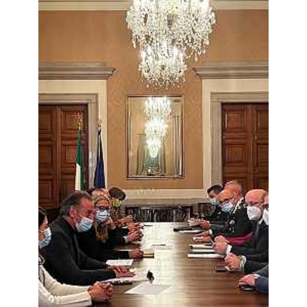 L'assessore regionale Fabio Scoccimarro al tavolo in Prefettura a Gorizia - L'assessore regionale Fabio Scoccimarro al tavolo in Prefettura a Gorizia 