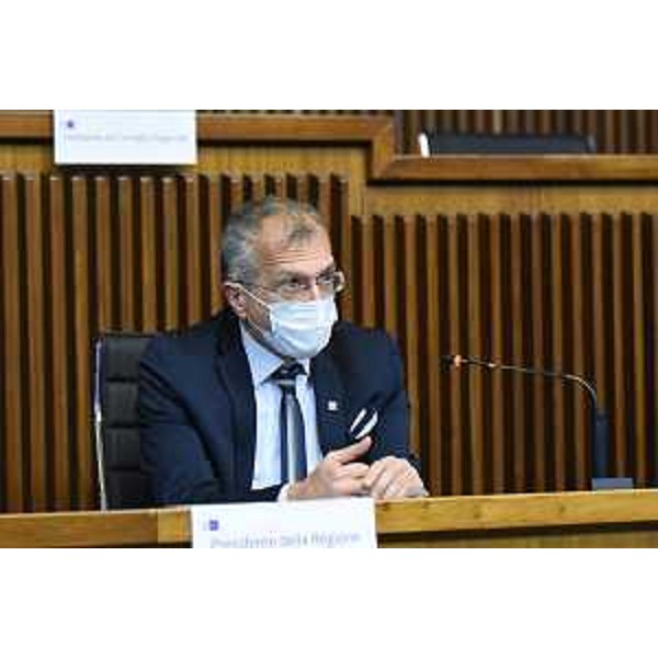 Il presidente del Cr Fvg, Piero Mauro Zanin, durante la conferenza stampa di fine anno in aula - Il presidente del Cr Fvg, Piero Mauro Zanin, durante la conferenza stampa di fine anno in aula