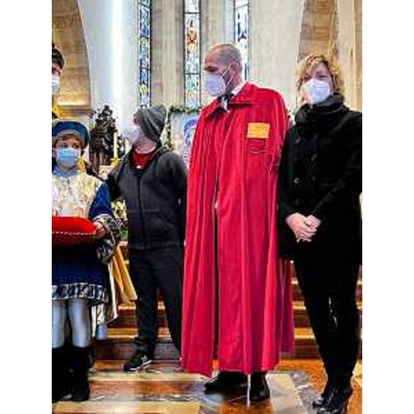 L'assessore regionale Barbara Zilli alla cerimonia del Tallero nel duomo di Gemona assieme al sindaco di Gemona del Friuli Roberto Revelant. - L'assessore regionale Barbara Zilli alla cerimonia del Tallero nel duomo di Gemona assieme al sindaco di Gemona del Friuli Roberto Revelant.