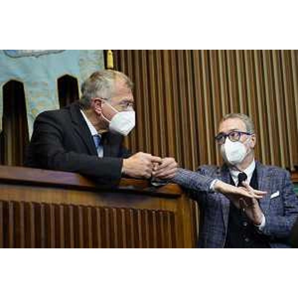 Il presidente del Cr Fvg, piero Mauro Zanin, e il dem Sergio Bolzonello - Il presidente del Cr Fvg, piero Mauro Zanin, e il dem Sergio Bolzonello