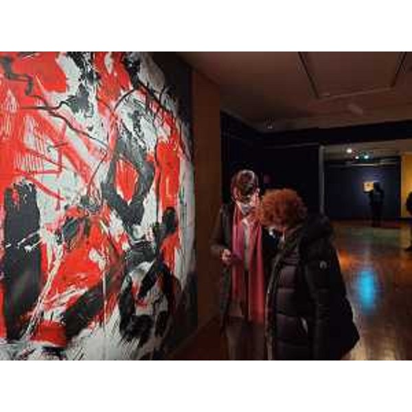 L'assessore regionale alla Cultura Tiziana Gibelli durante la visita alla mostra La forma dellinfinito in Casa Cavazzini - L'assessore regionale alla Cultura Tiziana Gibelli durante la visita alla mostra La forma dellinfinito in Casa Cavazzini