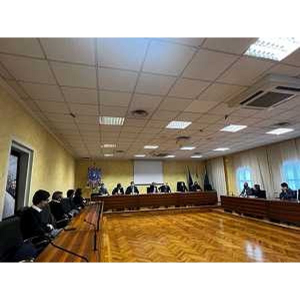 L'incontro dell'assessore alle Attività produttive Sergio Emio Bini con la Giunta di Latisana e i rappresentatnti delle catgorie economiche del territorio - L'incontro dell'assessore alle Attività produttive Sergio Emio Bini con la Giunta di Latisana e i rappresentatnti delle catgorie economiche del territorio