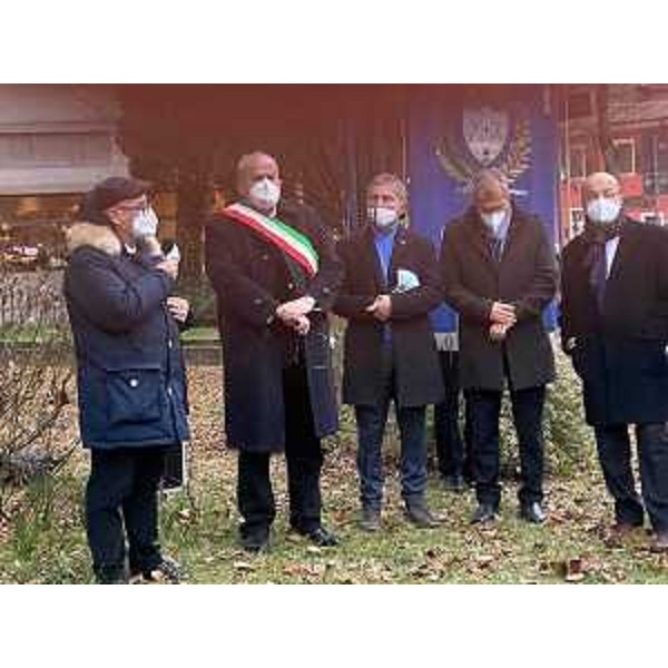 La presenza dell'assessore regionale Sebastiano Callari alla cerimonia per il Giorno del Ricordo svoltasi a Gorizia - La presenza dell'assessore regionale Sebastiano Callari alla cerimonia per il Giorno del Ricordo svoltasi a Gorizia