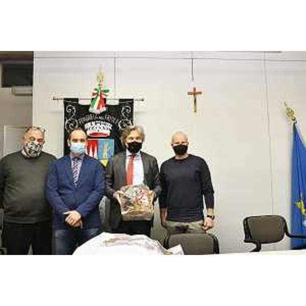 L'assessore Bini durante l'incontro al municipio di Forgaria del Friuli. - L'assessore Bini durante l'incontro al municipio di Forgaria del Friuli.