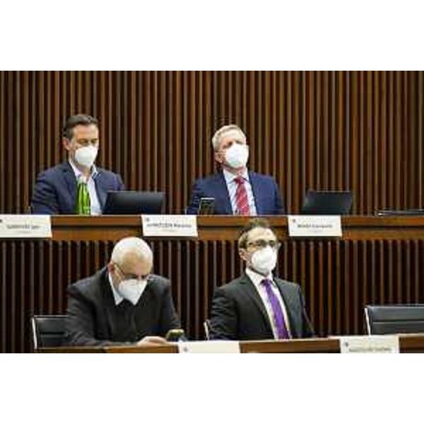 Massimo Moretuzzo e Sergio Bidoli (Patto) in alto e, in basso, i leghisti Antonio Lippolis e Stefano Mazzolini - Massimo Moretuzzo e Sergio Bidoli (Patto) in alto e, in basso, i leghisti Antonio Lippolis e Stefano Mazzolini