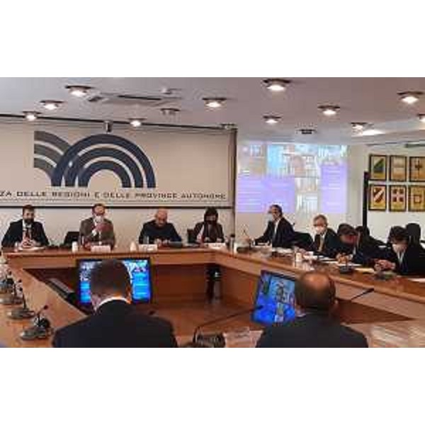 Una fase dell'incontro della Conferenza delle Regioni alla presenza dell'assessore alle Risorse agricole Stefano Zannier - Una fase dell'incontro della Conferenza delle Regioni alla presenza dell'assessore alle Risorse agricole Stefano Zannier