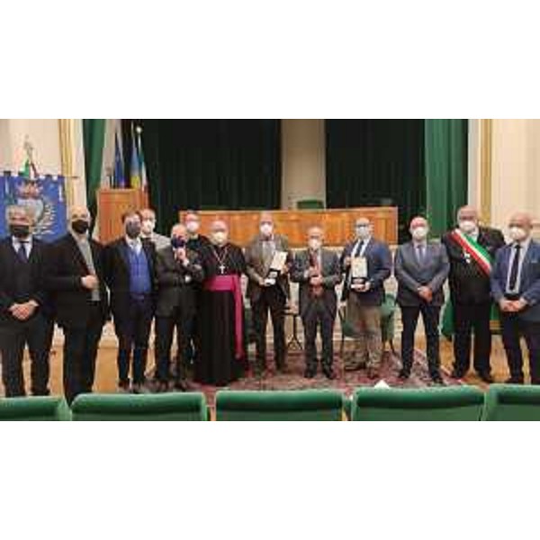Un momento della cerimonia di consegna del ventiduesimo Premio "Santi Ilario e Taziano-Città di Gorizia" - Un momento della cerimonia di consegna del ventiduesimo Premio "Santi Ilario e Taziano-Città di Gorizia"