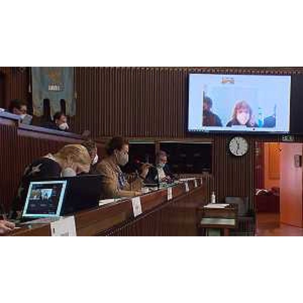 Il tavolo della presidenza di Commissione - Il tavolo della presidenza di Commissione