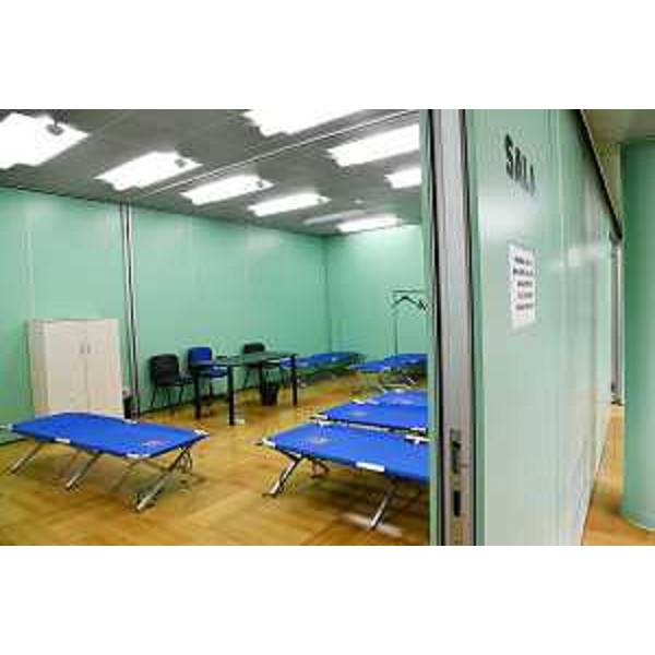 Gli spazi per la prima accoglienza dei profughi ucraini. - Gli spazi per la prima accoglienza dei profughi ucraini.