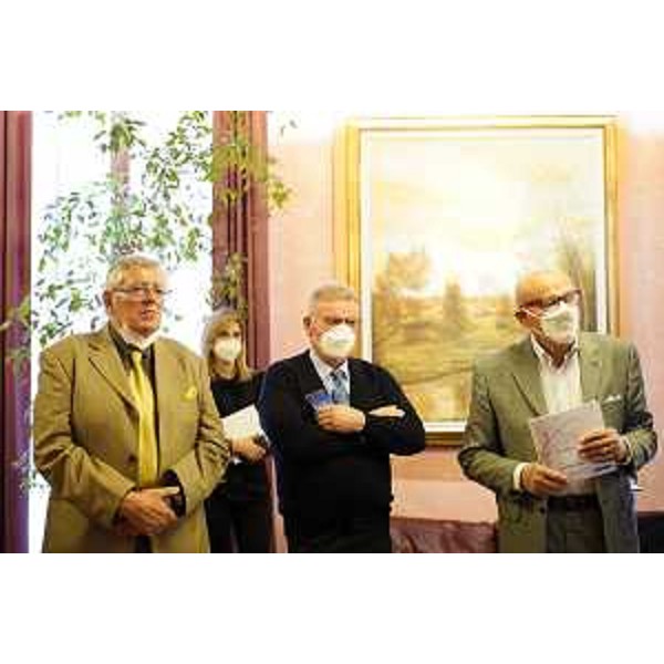 Giovanni Prez e, a destra, il critico Vito Sutto - Giovanni Prez e, a destra, il critico Vito Sutto