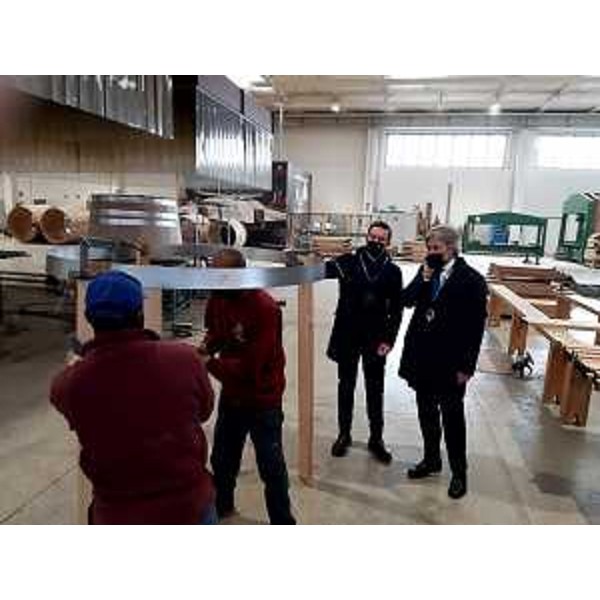 L'assessore regionale alle Attività produttive e turismo, Sergio Emidio Bini, a Sacile in visita alla Garbellotto Spa - L'assessore regionale alle Attività produttive e turismo, Sergio Emidio Bini, a Sacile in visita alla Garbellotto Spa