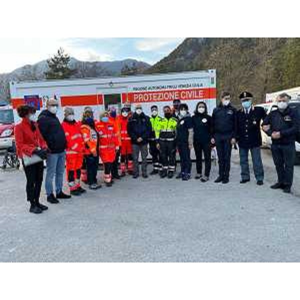 Il punto di prima accoglienza alla barriera di Ugovizza - Il punto di prima accoglienza alla barriera di Ugovizza