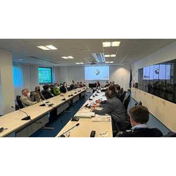 Gli assessori alla Difesa dellAmbiente, energia e sviluppo sostenibile Fabio Scoccimarro e alle Finanze Barbara Zilli con gli amministratori dei Comuni interessati al Contratto di Fiume per il Natisone. - Gli assessori alla Difesa dellAmbiente, energia e sviluppo sostenibile Fabio Scoccimarro e alle Finanze Barbara Zilli con gli amministratori dei Comuni interessati al Contratto di Fiume per il Natisone. 