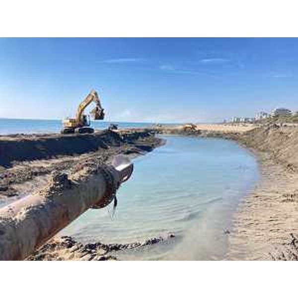 Le opere di ripascimento dell'arenile di Lignano Sabbiadoro ultimate il 13 aprile di quest'anno - Le opere di ripascimento dell'arenile di Lignano Sabbiadoro ultimate il 13 aprile di quest'anno