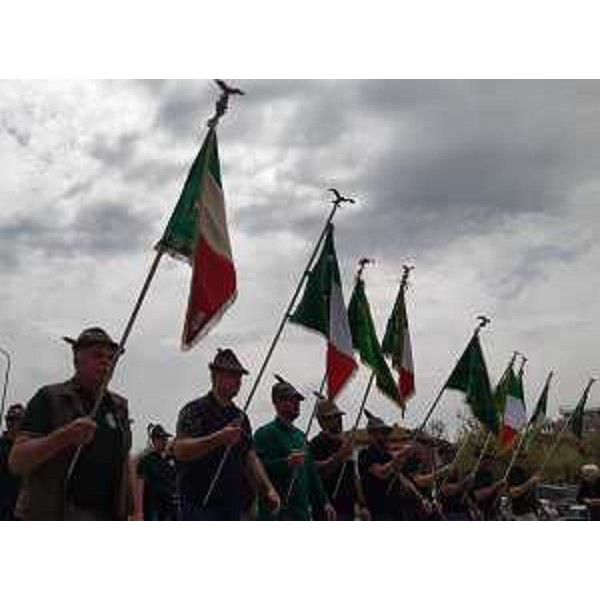 La sfilata degli alpini del Fvg a Rimini - La sfilata degli alpini del Fvg a Rimini