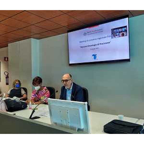 Il vicegovernatore Riccardo Riccardi al convegno dedicato all'oncologia di precisione - Il vicegovernatore Riccardo Riccardi al convegno dedicato all'oncologia di precisione