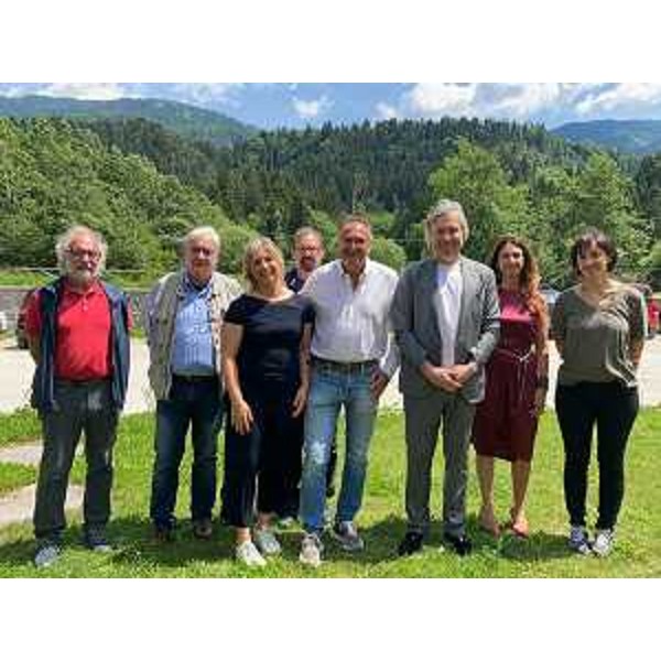 Una fase della cerimonia di inaugurazione della struttura ad Ovaro - Una fase della cerimonia di inaugurazione della struttura ad Ovaro