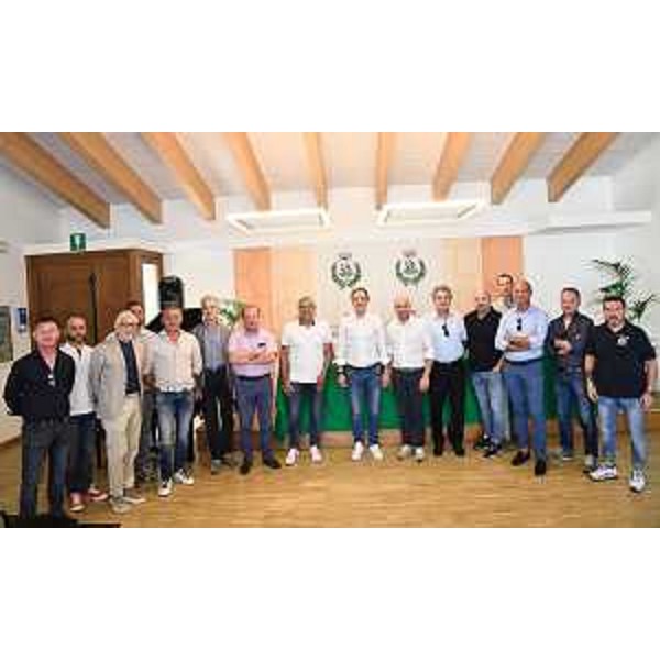 Il governatore Fedriga assieme ai rappresentantanti delle cooperative agricole del Friuli Occidentale - Il governatore Fedriga assieme ai rappresentantanti delle cooperative agricole del Friuli Occidentale