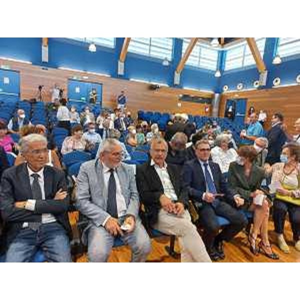 La platea dell'aula universitaria, con il presidente del Consiglio regionale, Piero Mauro Zanin, in prima fila - La platea dell'aula universitaria, con il presidente del Consiglio regionale, Piero Mauro Zanin, in prima fila