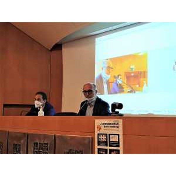 Da sinistra: Caporale e Riccardi alla presentazione del progetto Tele-oncologia e Tele-trauma - Da sinistra: Caporale e Riccardi alla presentazione del progetto Tele-oncologia e Tele-trauma