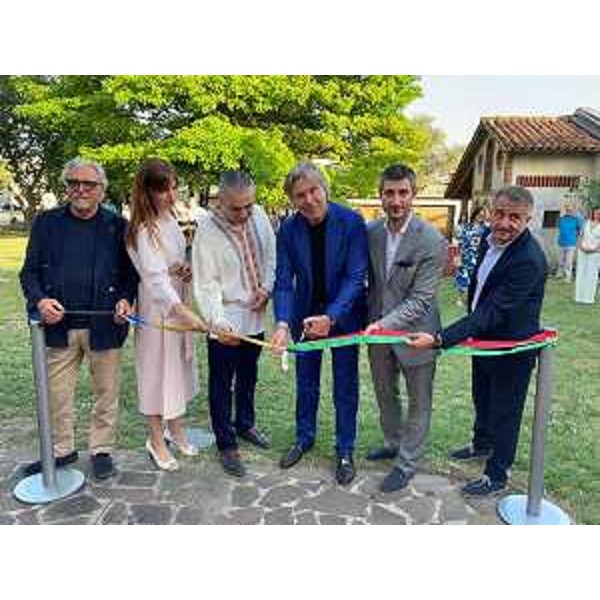 L'assessore Bini interviene all'inaugurazione a Villa Tavagnacco di Manzano della European Design School - The Italian Gateway - L'assessore Bini interviene all'inaugurazione a Villa Tavagnacco di Manzano della European Design School - The Italian Gateway