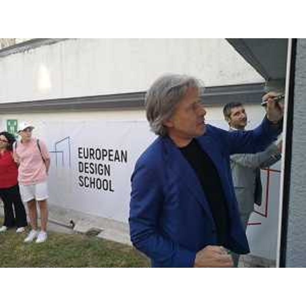 L'assessore Bini interviene all'inaugurazione a Villa Tavagnacco di Manzano della European Design School - The Italian Gateway - L'assessore Bini interviene all'inaugurazione a Villa Tavagnacco di Manzano della European Design School - The Italian Gateway