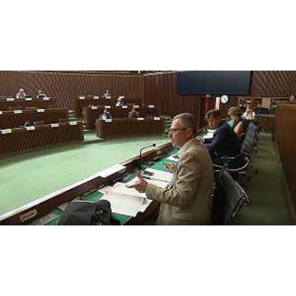 L'assessore regionale Stefano Zannier con il presidente della II Commissione, Alberto Budai (Lega) - L'assessore regionale Stefano Zannier con il presidente della II Commissione, Alberto Budai (Lega)